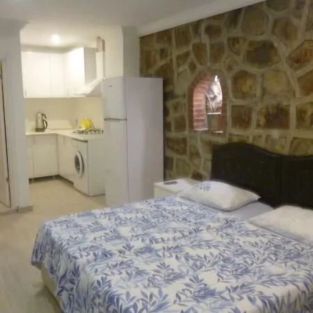 Lägenhet Guemuesluek Stuedyo Kuecuekev-1 Bodrum