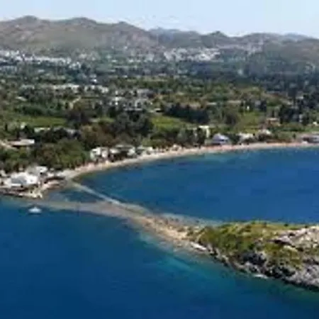 Guemuesluek Stuedyo Kuecuekev-1 * Bodrum