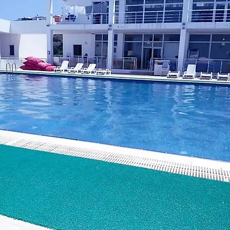 Apartment Guemuesluek Stuedyo Kuecuekev-1 Bodrum